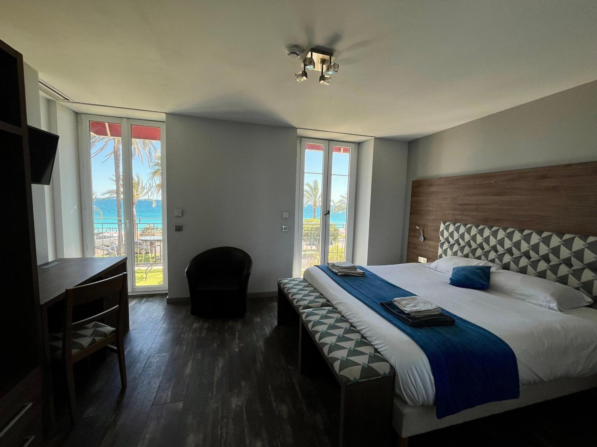 Hotel Flots D'Azur Promenade Des Anglais Niza Habitación foto